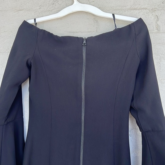 Bardot Solange Black Off-Shoulder Sheath Dress W Long Fluted Sleeves Size 6 - Picture 7 of 14